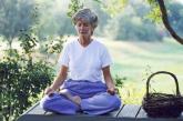 CHEST: Yoga performs like pulmonary rehab for COPD patients